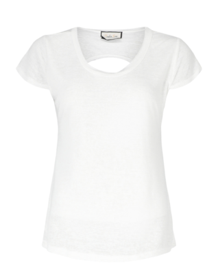 חולצת בייסיק- גב חשוף- לבנה