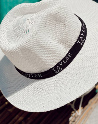 כובע- טיילור רוז