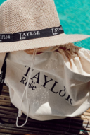 מארז תיק וכובע- טיילור רוז