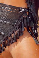 ביץ' וואר פרנז משי שחור- פראו