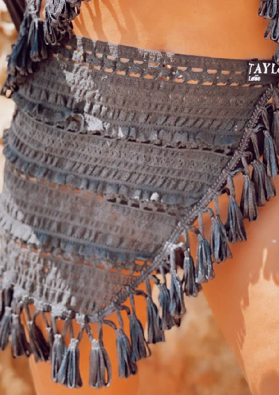 פראו שחור ביץ' וואר4