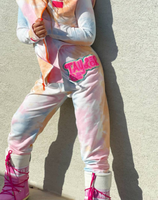 טיילור בסט טאי דאי- פאסטל