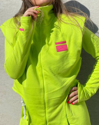 טיילור בסט צהוב זוהר