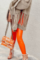 טייץ מאסט מבריק כתום