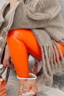 טייץ מאסט מבריק כתום