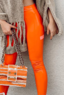 טייץ מאסט מבריק כתום