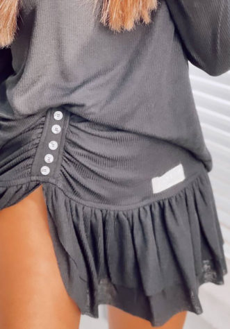 חצאית שחורה