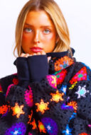 סריג קלוע שחור