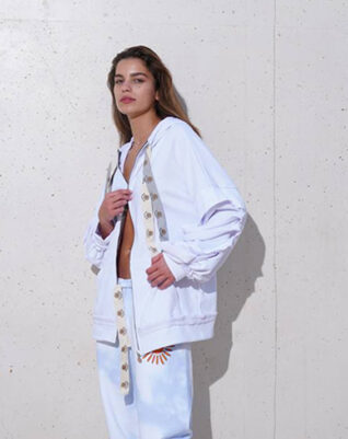 קפוצון קרעים רוכסן לבן סאני