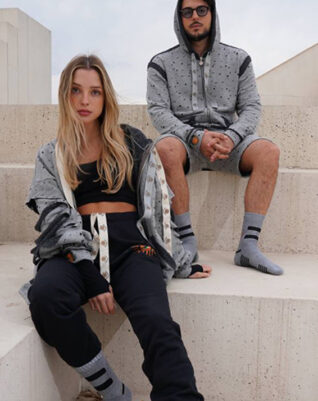 שורט קרעים שחור אפור גבר