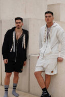 שורט לבן גבר