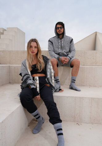 שורט קרעים שחור אפור גבר